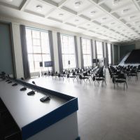 /content/images/pages/1288/zoomi_kosmos_kongress_zal.jpg