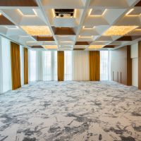 /content/images/pages/1458/zoomi_chocolate_conference_room.jpg