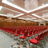/content/images/pages/1474/zoomi_lhmcrystal_ballroom.jpg