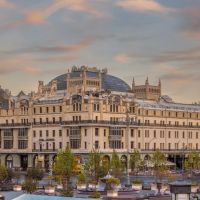 /content/images/pages/1520/zoomi_metropol_hotel_moscow_summer_res.jpg