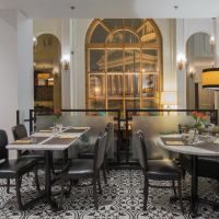 /content/images/pages/460/zoomi_angleterre_hotel_borsalino_restaurant.jpg