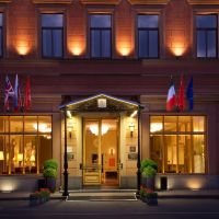 /content/images/pages/460/zoomi_angleterre_hotel_facade.jpg