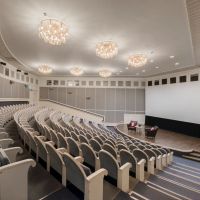 /content/images/pages/460/zoomi_conference_hall_7131_main.jpg