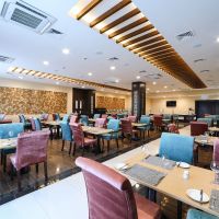 /content/images/pages/484/zoomi_restaurant.jpg