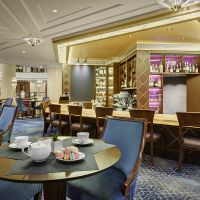 /content/images/pages/647/zoomi_marriott_royal_avrora_lobbi2_web.jpg