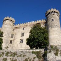 /content/images/pages/811/zoomi_bracciano_castello_orsiniodescalchi_picc_1.jpg